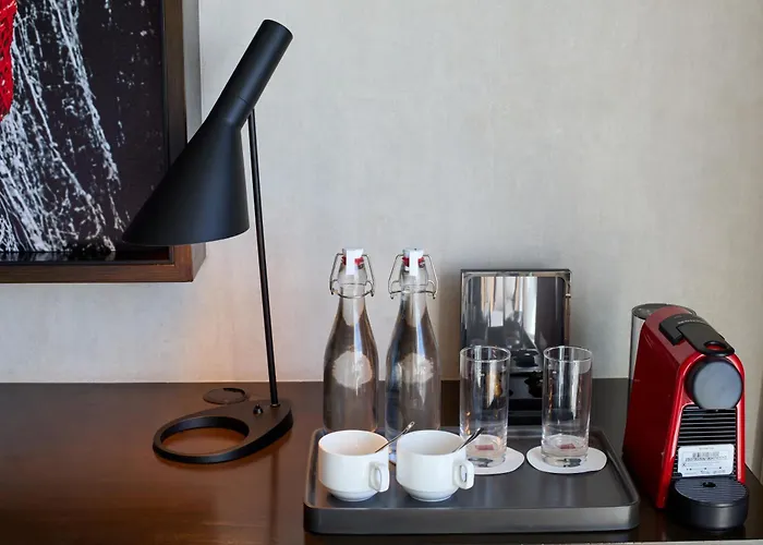 Radisson Red Mandaue Hotel 4*