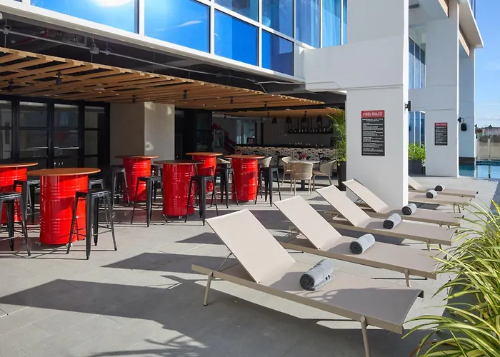 Radisson Red Mandaue Hotel 4*